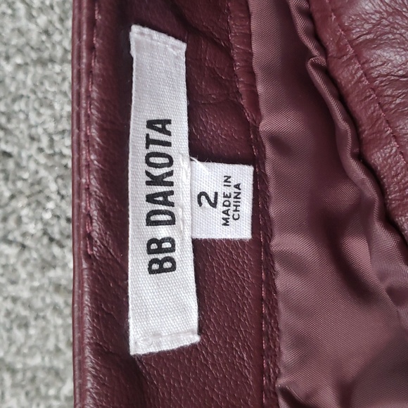 Leather mini skirt - Picture 2 of 5